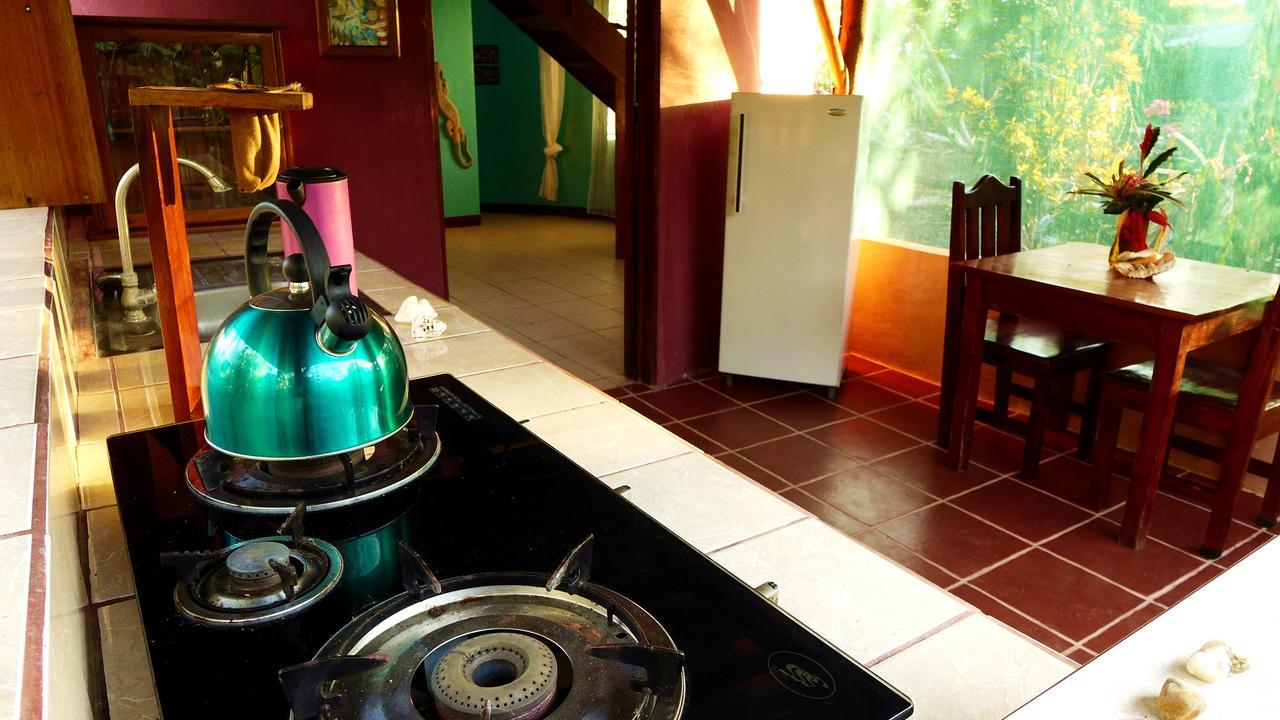 Waleskas Place Bed and Breakfast Puerto Jiménez Esterno foto